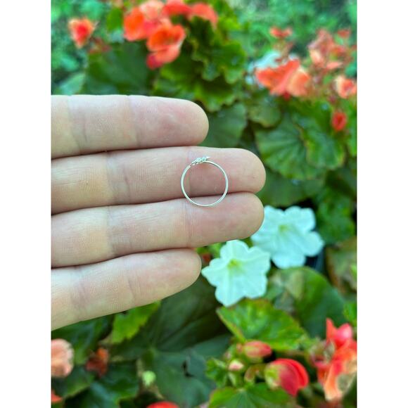 Sterling Silver Adjustable Looped Toe Ring with Clear Crystal Flower - Picture 5 of 5